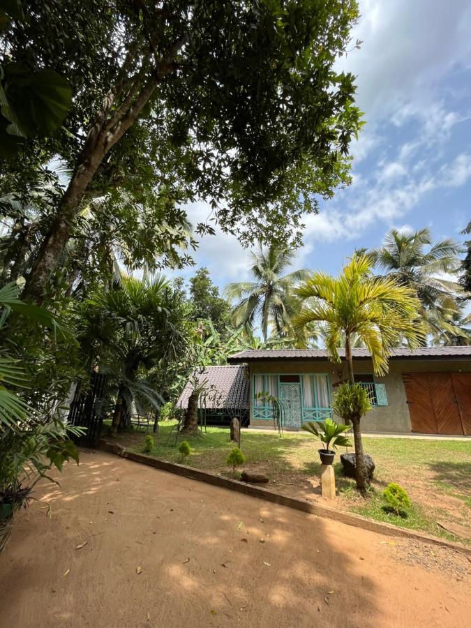 Lobo'S Villa Kurunegala Bagian luar foto